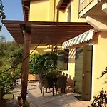 Hébergement de vacances Casa Pina Castelletto Di Brenzone